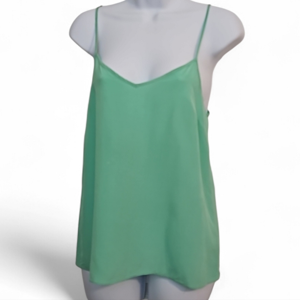 Lilly Pulitzer 100% SILK light green tank, size XS 💚